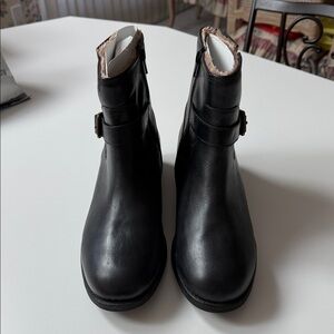 Easy Spirit Black Ankle Booties